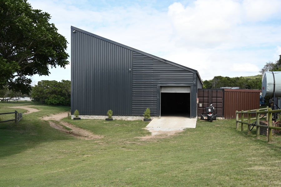 3 Bedroom Property for Sale in Lovemore Park Eastern Cape